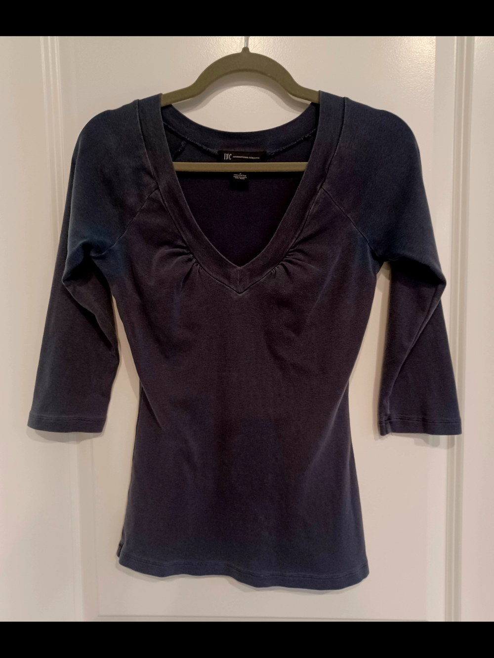 INC International Concepts Washed Denim Blue V-Neck Three-Quarter Sleeve Tee